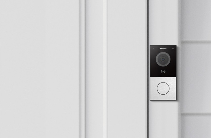 Akuvox - Portier vidéo compact IP E12W - 1 sonnette avec lecteur de badge RFID et Wifi - montage en surface
