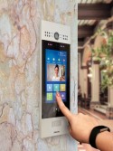 Akuvox - Multi-tenants SIP Touchscreen Intercom R29C with Dual Cameras, QR Code, Card Reader and secure Facial Recognition - Flu
