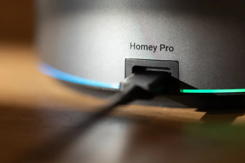 Homey Pro (2026) - Hub domotique universel 4GB RAM Zigbee Z-Wave Matter Thread Wi-Fi