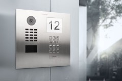 Doorbird – Vernetzter Video-Portier D2101IKH – 1 Klingel mit Lesegerät für RFID-Badges - Keypad Modul - Info Modul
