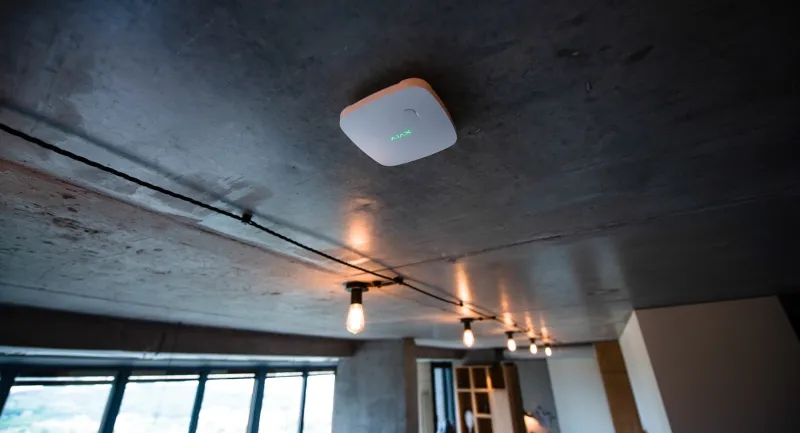 Ajax - Wireless smoke, heat, and carbon monoxide detector with sounder (Ajax FireProtect Plus)