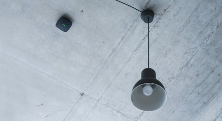 Ajax - Rilevatore wireless di fumo e temperatura, con cicalino (Ajax FireProtect)
