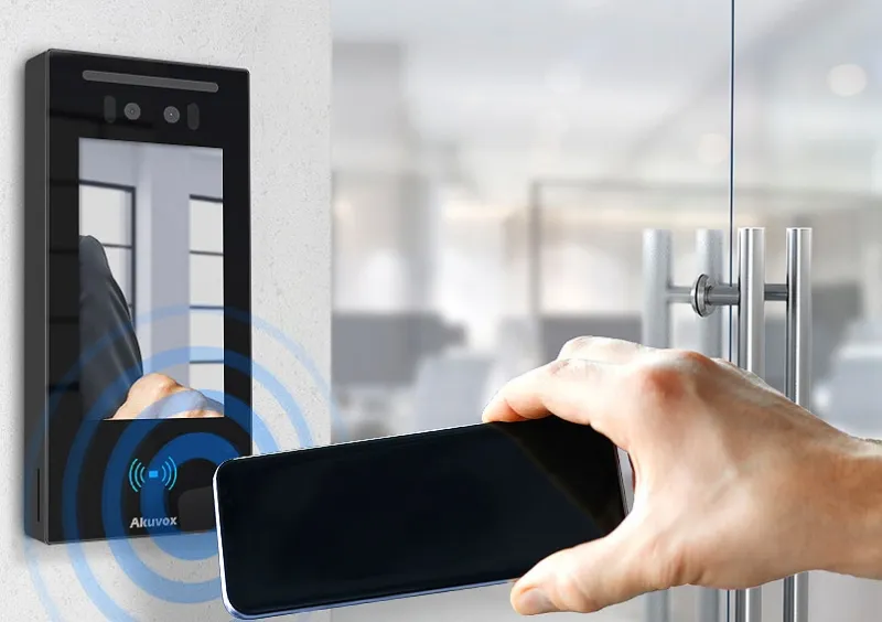 Akuvox - Video doorphone and access control E16C with facial recognition, touch screen, Bluetooth, RFID & QR Code