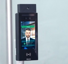 Akuvox - Unité de contrôle d'accès avec reconnaissance faciale, BLE, RFID, NFC, QR Code (Akuvox A05C)