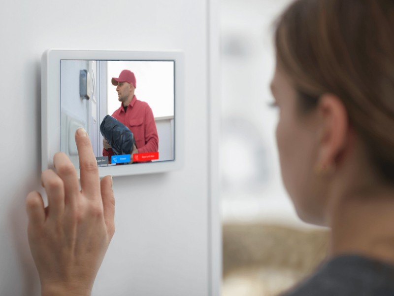 Smarthome SA - Home automation touch screen Amika