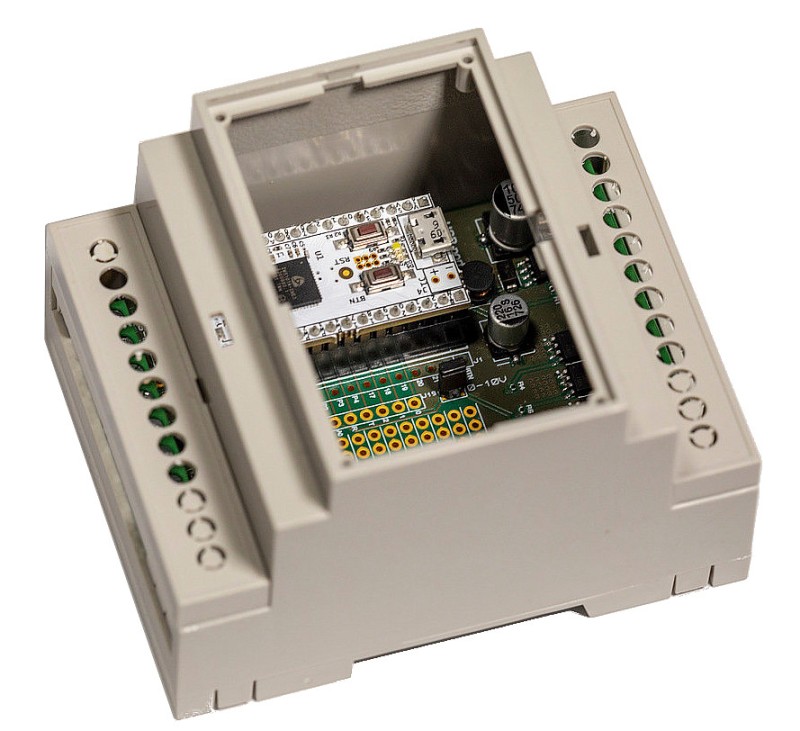 Z-Wave.Me - Carte de développement Z-Wave+ Z-Uno 2 avec boîtier Rail DIN (Z-UNO 2 Shield)              